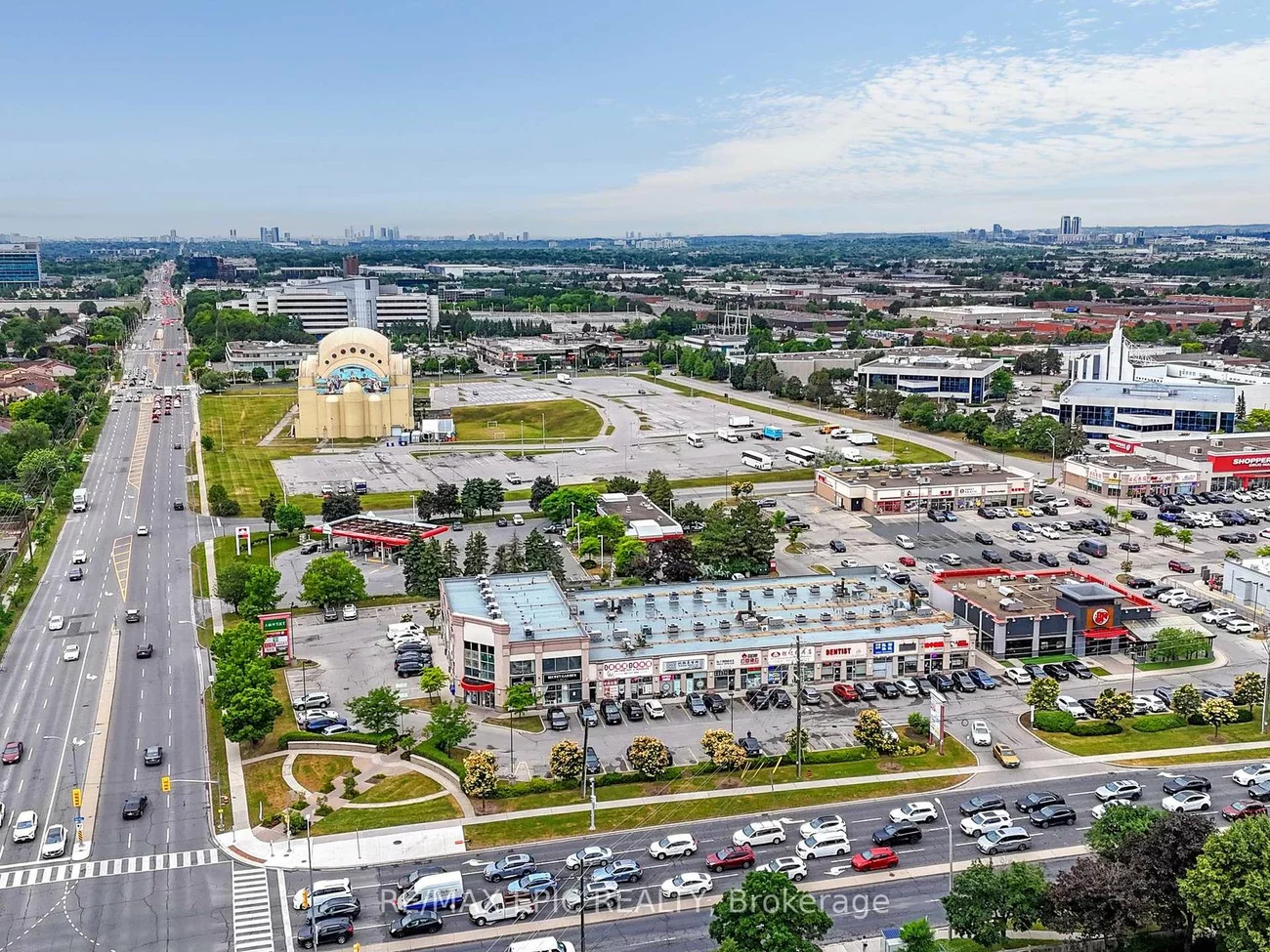 7010, Warden, Milliken Mills West, Markham