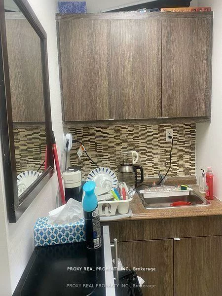 7181, Yonge, Grandview, Markham