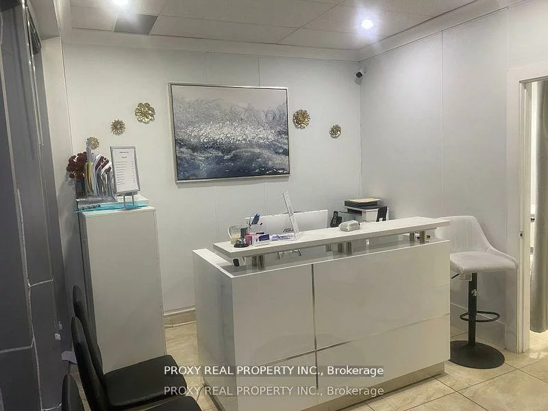 7181, Yonge, Grandview, Markham