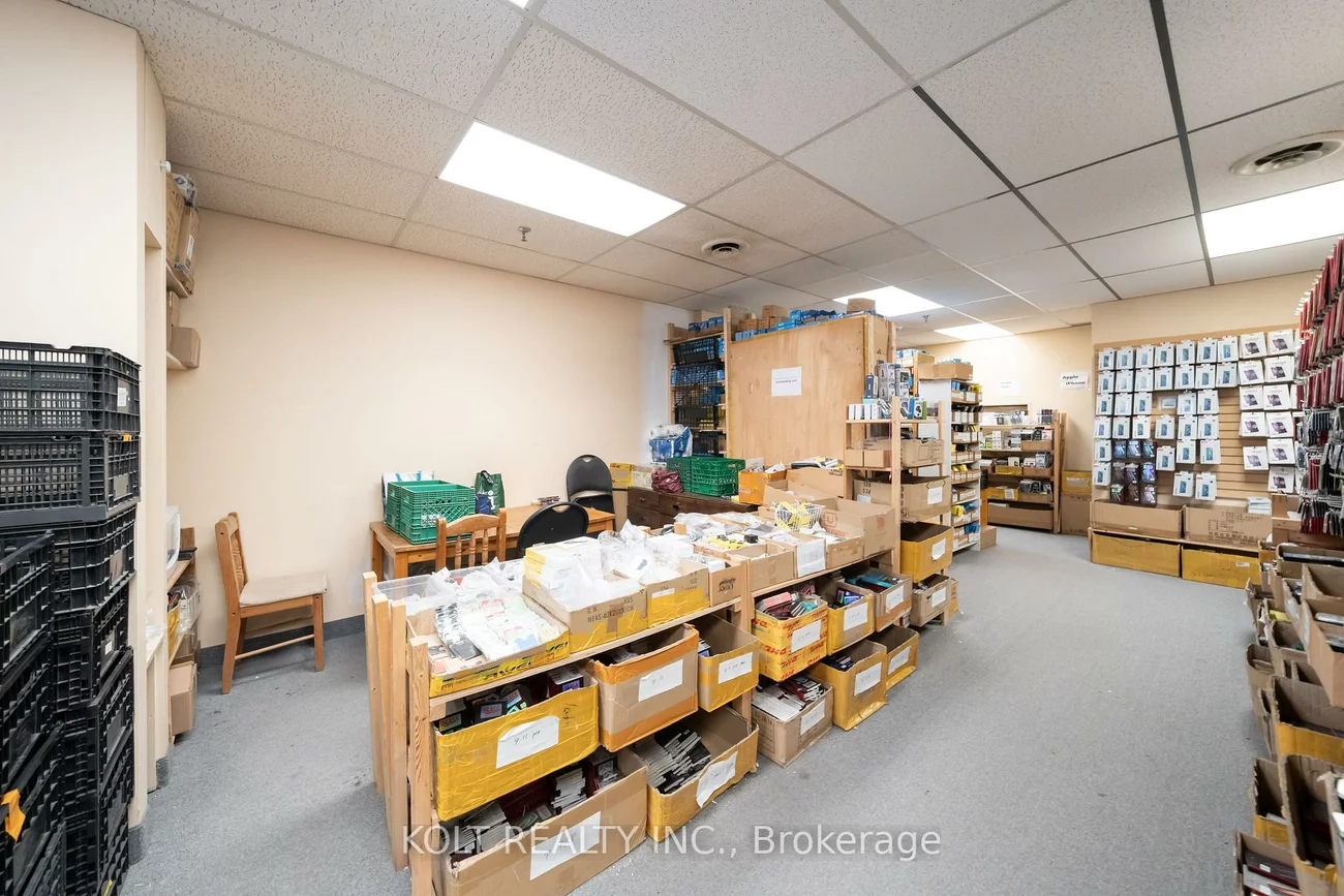 300, Esna Park, Milliken Mills West, Markham