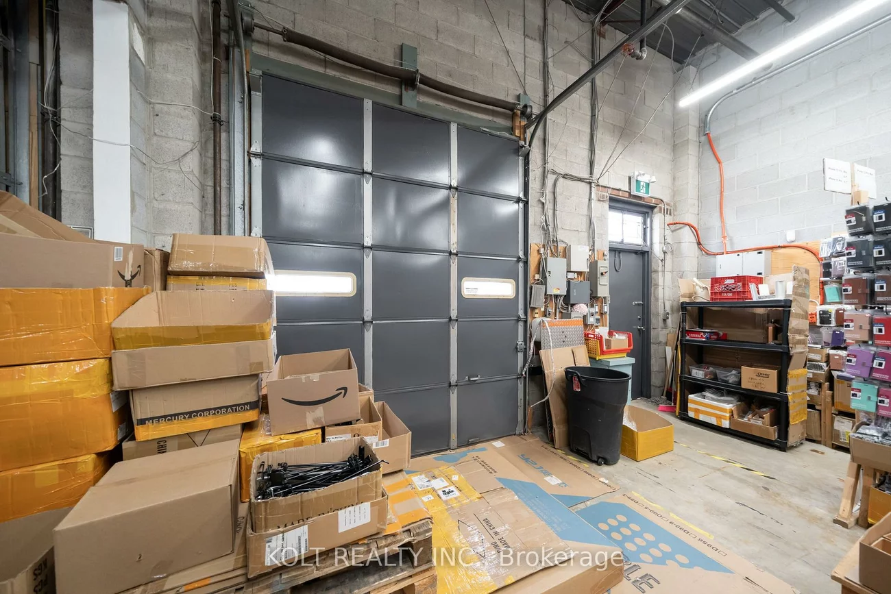 300, Esna Park, Milliken Mills West, Markham