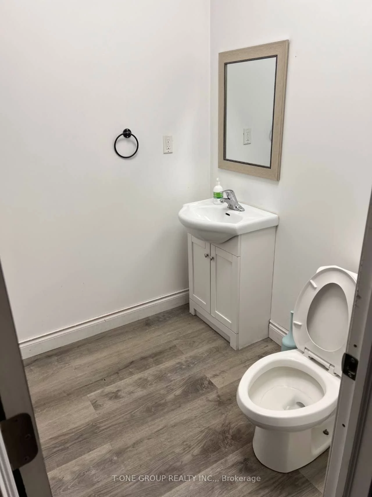 2877, 14th, Milliken Mills West, Markham