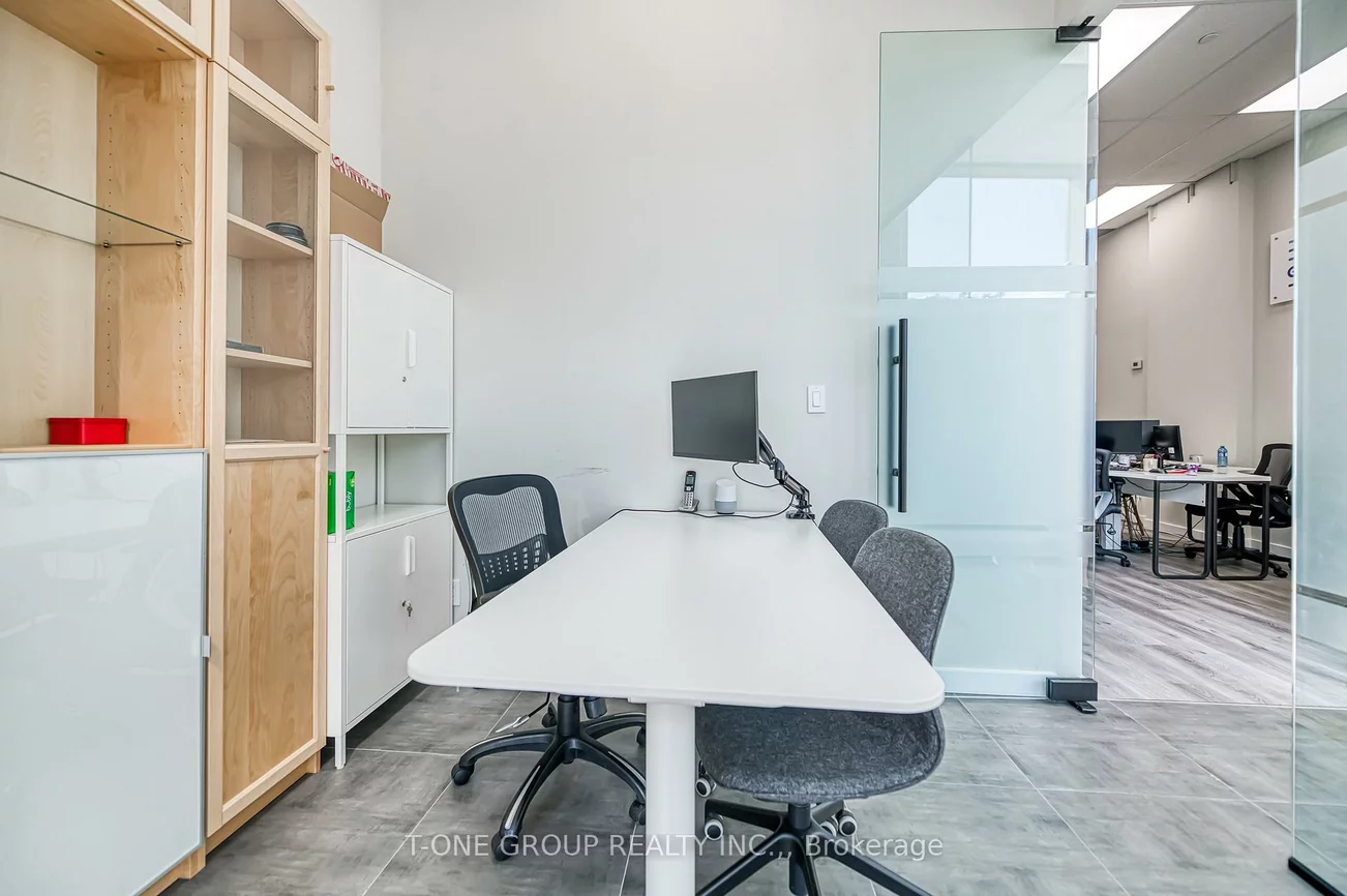 9560, Markham, Wismer, Markham