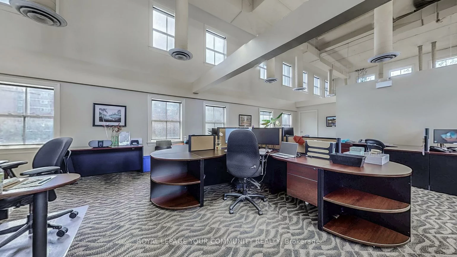 121, Robinson, Old Markham Village, Markham