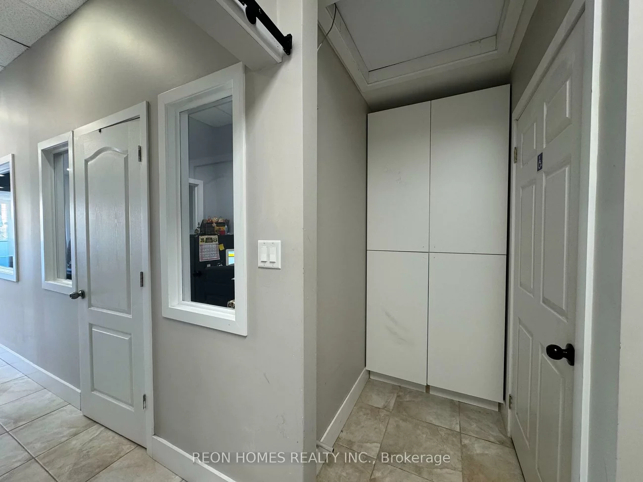 25, Karachi, Cedarwood, Markham