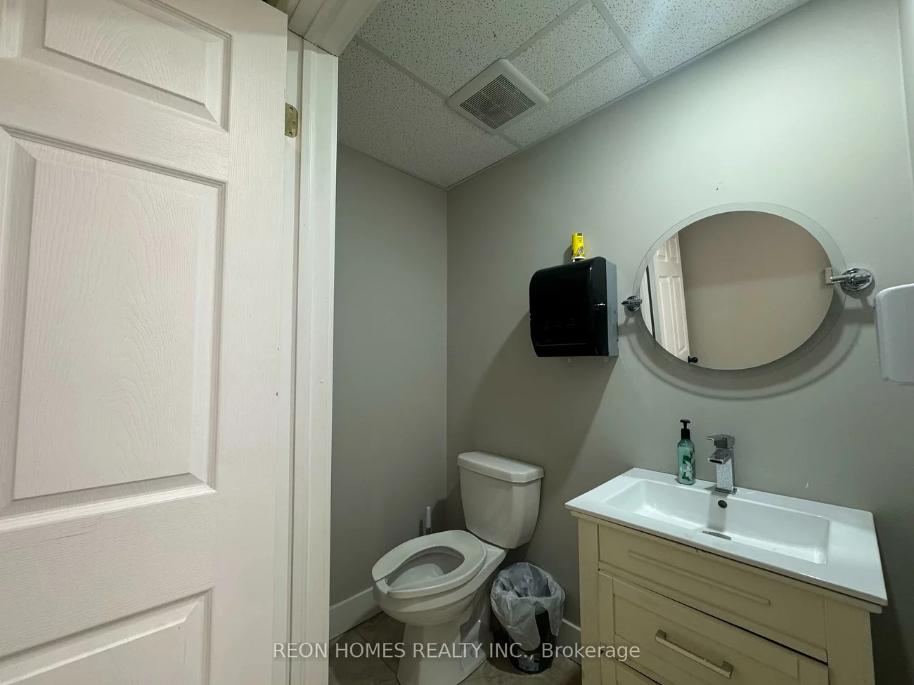 25, Karachi, Cedarwood, Markham