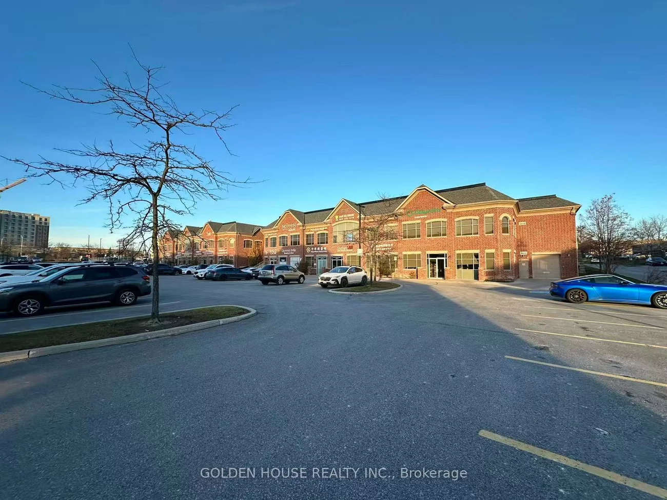 8787, Woodbine, Buttonville, Markham