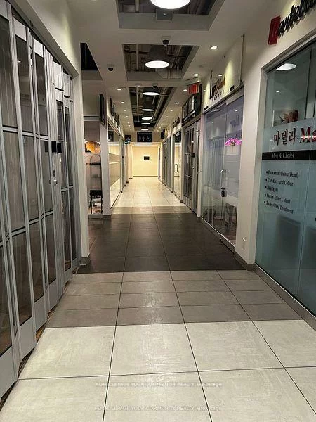 7181, Yonge, Thornhill, Markham