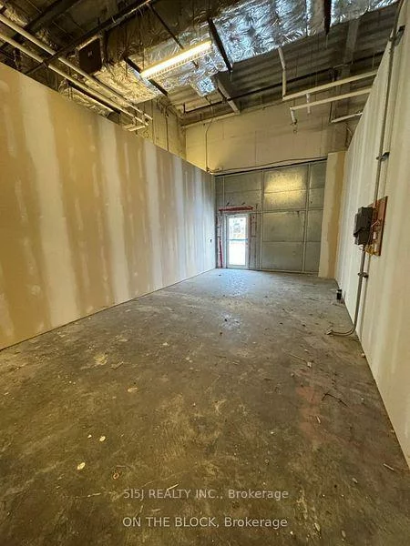 9390, Woodbine, Cachet, Markham