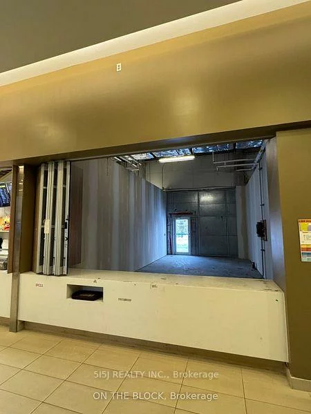 9390, Woodbine, Cachet, Markham