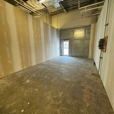 9390, Woodbine, Cachet, Markham