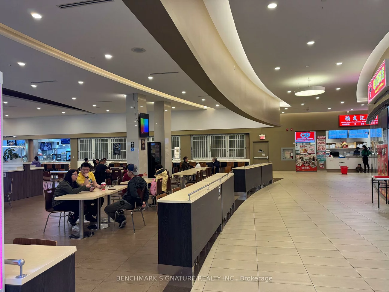 9390, Woodbine, Cachet, Markham