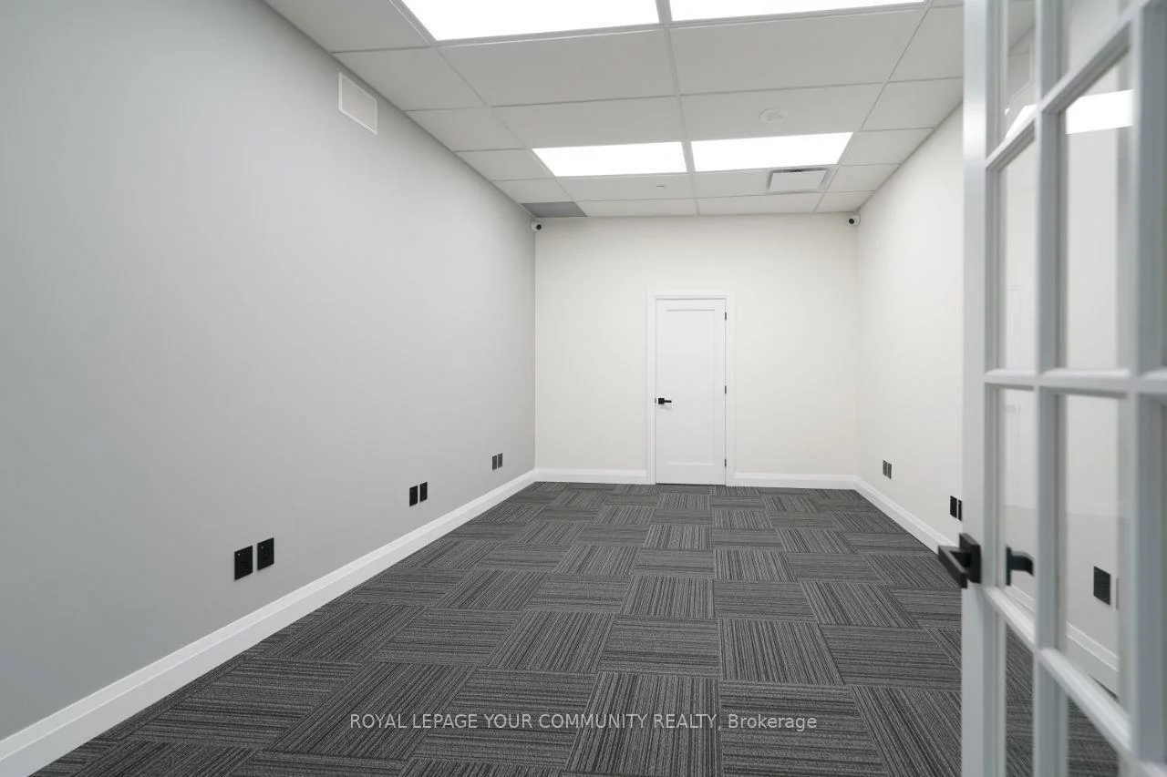 9390, Woodbine, Cachet, Markham