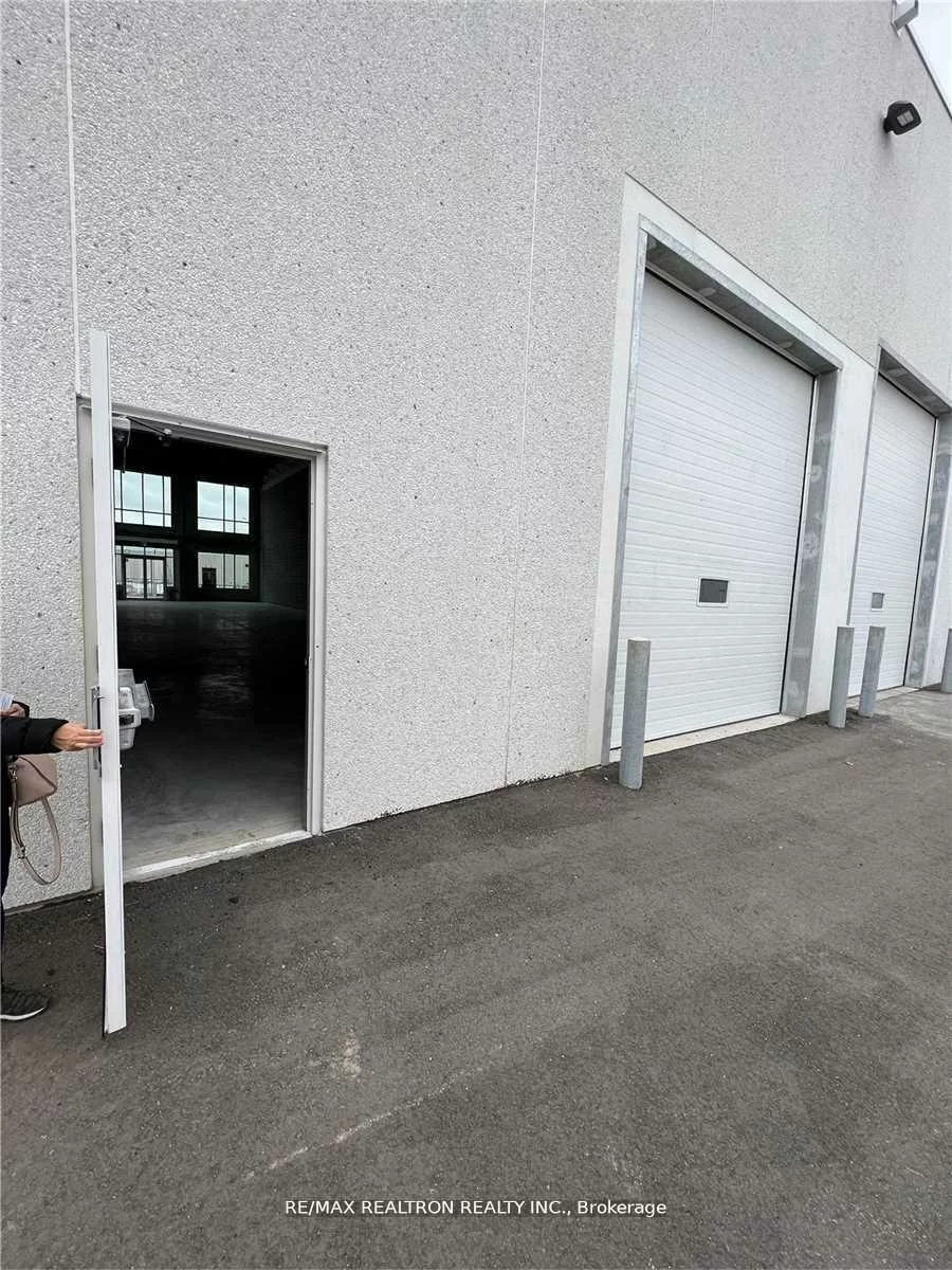 10952, Woodbine, Victoria Square, Markham