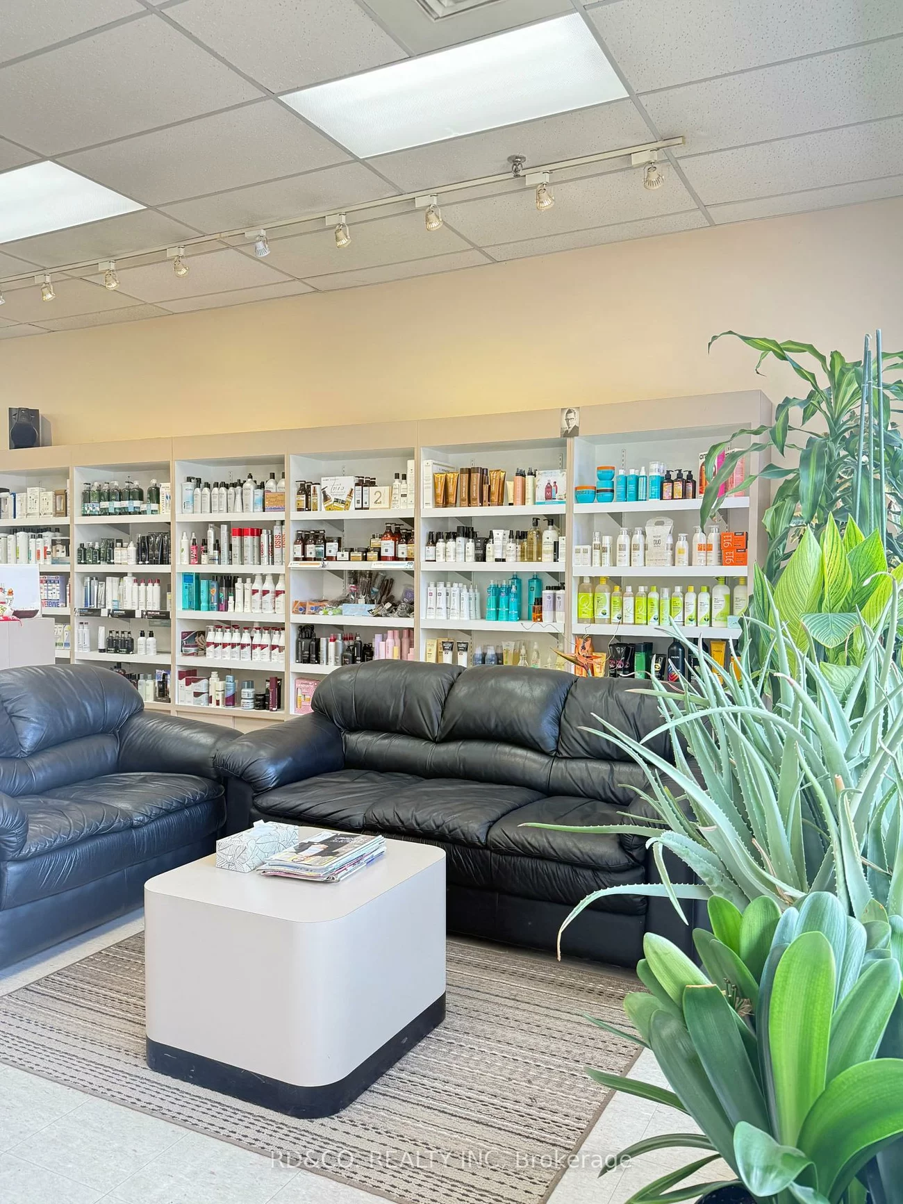 7313, Woodbine, Milliken Mills West, Markham