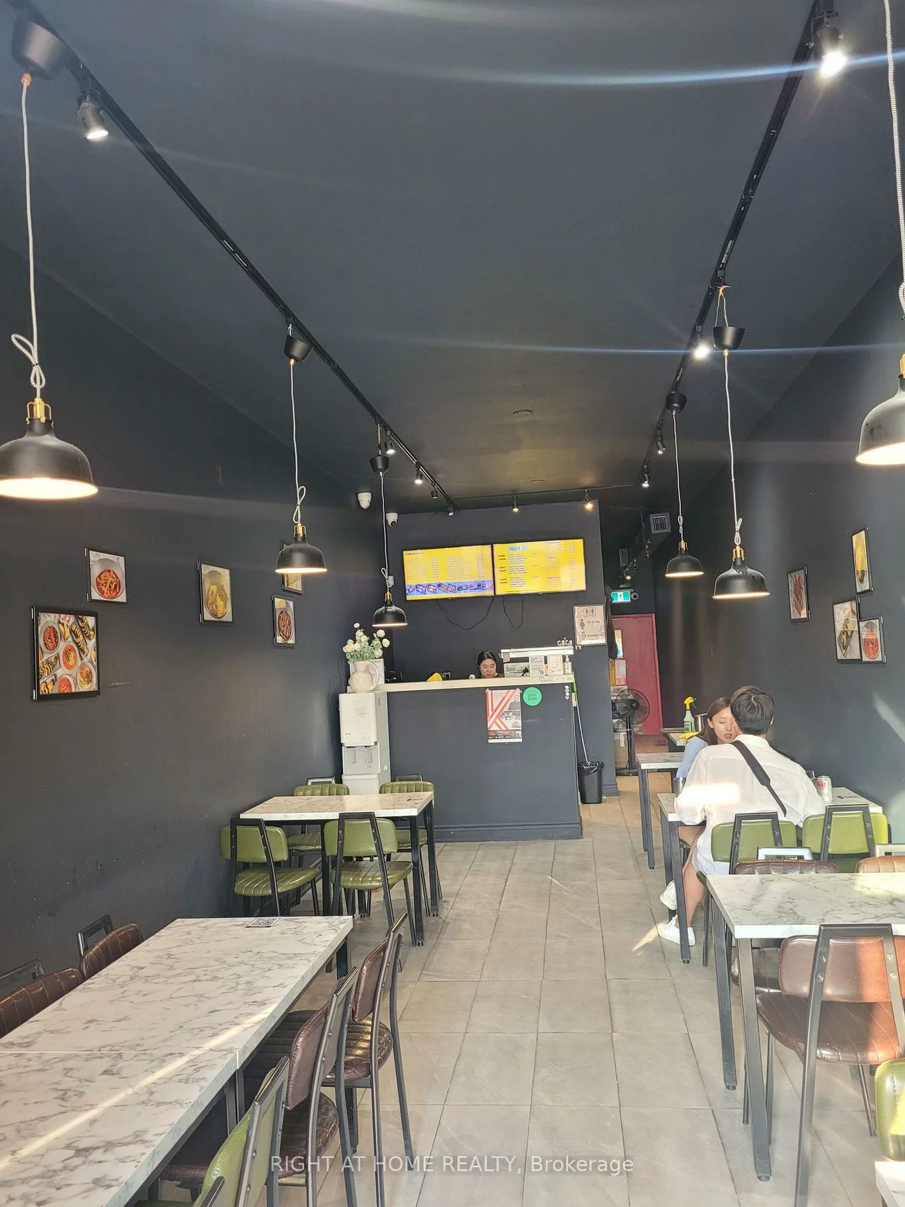 7051, YONGE, Thornhill, Markham