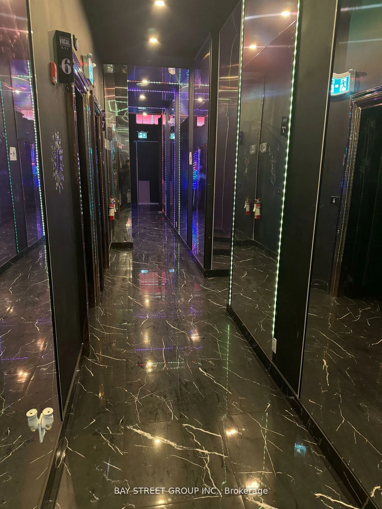 7181, Yonge, Thornhill, Markham