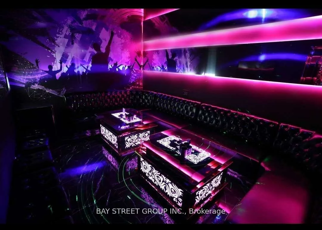 7181, Yonge, Thornhill, Markham