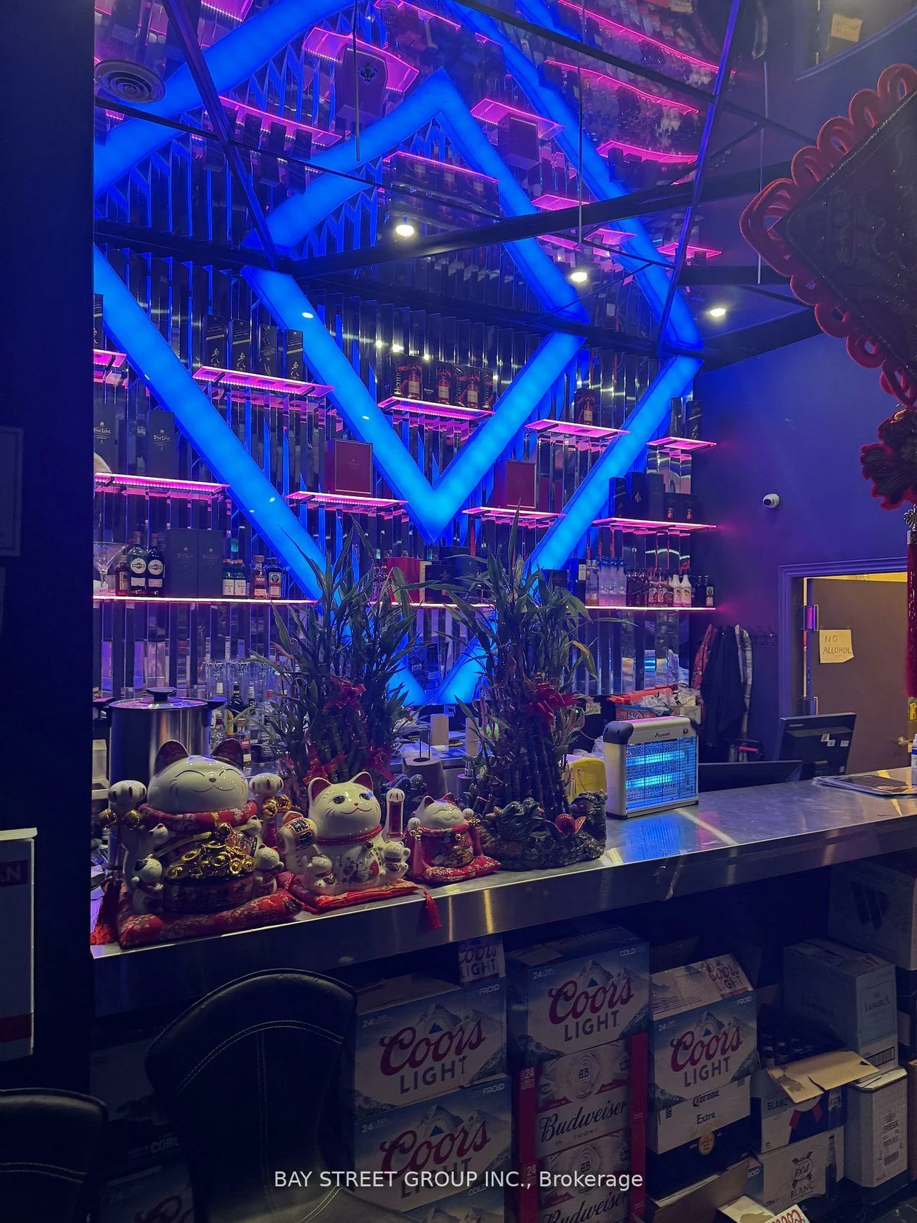 7181, Yonge, Thornhill, Markham