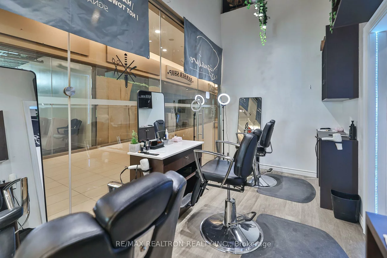 9390, Woodbine, Buttonville, Markham