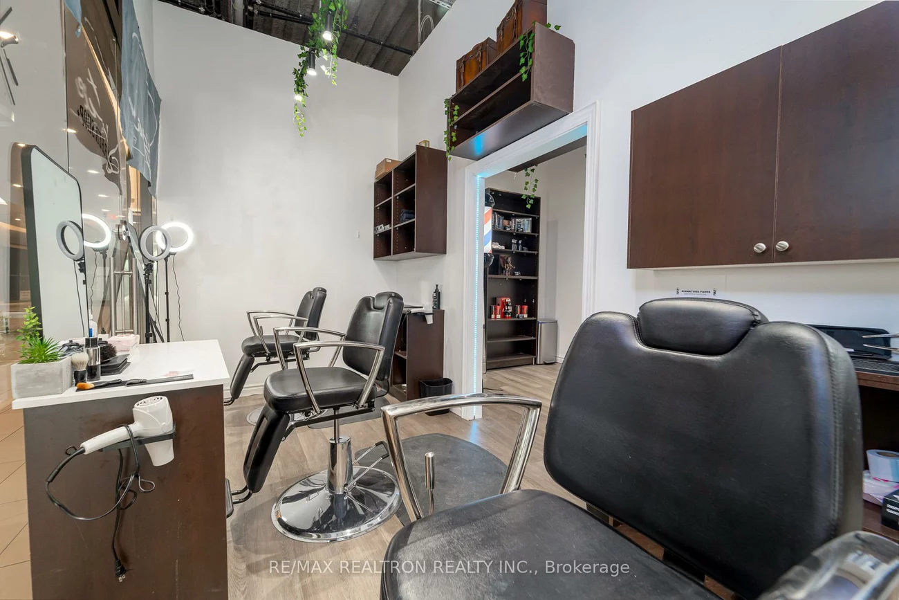 9390, Woodbine, Buttonville, Markham