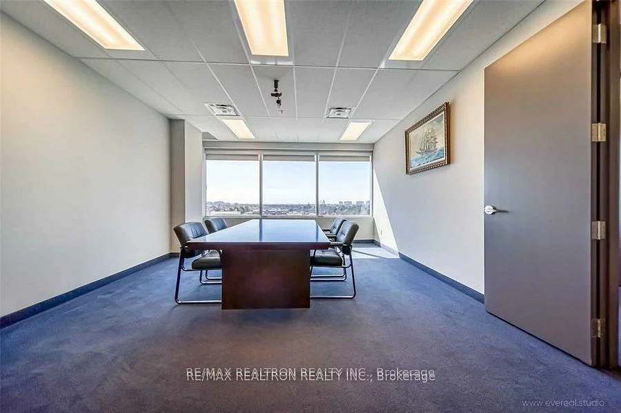 7191, Yonge, Thornhill, Markham