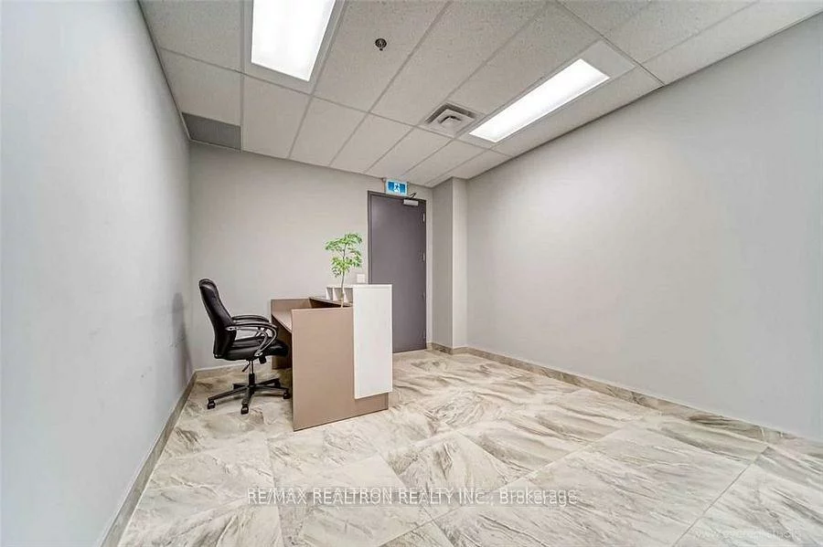 7191, Yonge, Thornhill, Markham