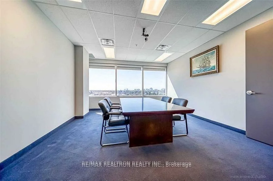 7191, Yonge, Thornhill, Markham