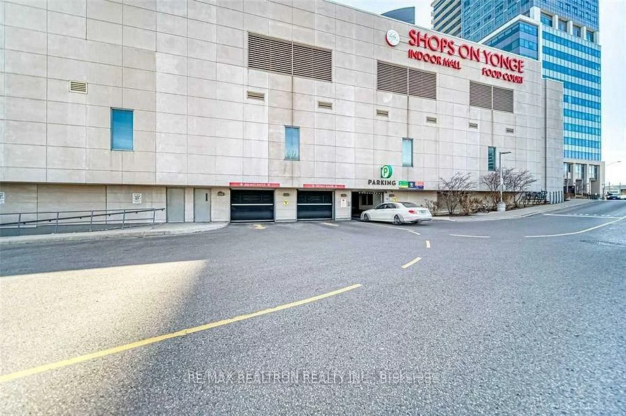 7191, Yonge, Thornhill, Markham