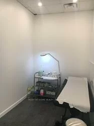 7163, Yonge, Thornhill, Markham