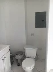 7163, Yonge, Thornhill, Markham