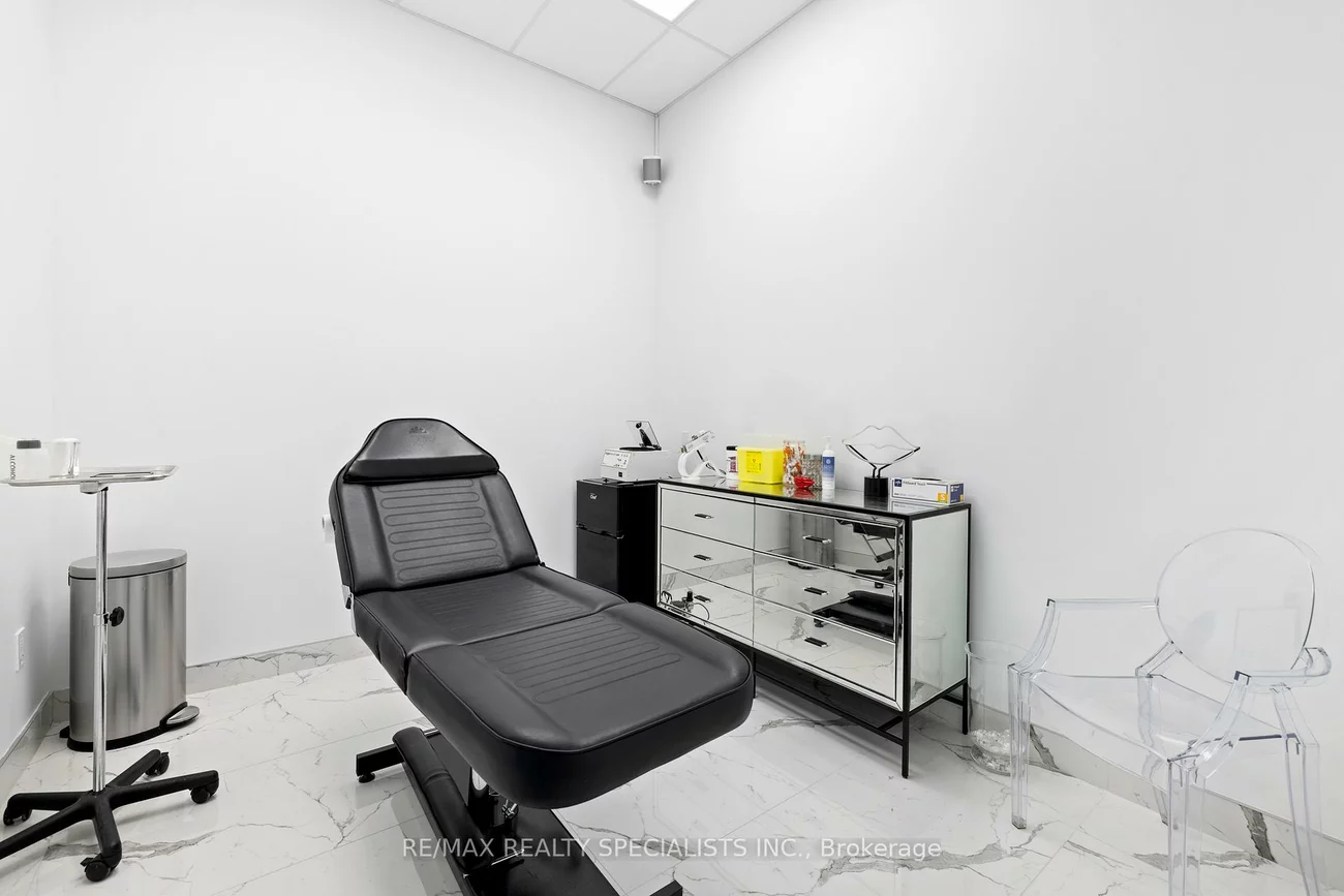 7097, Yonge, Grandview, Markham