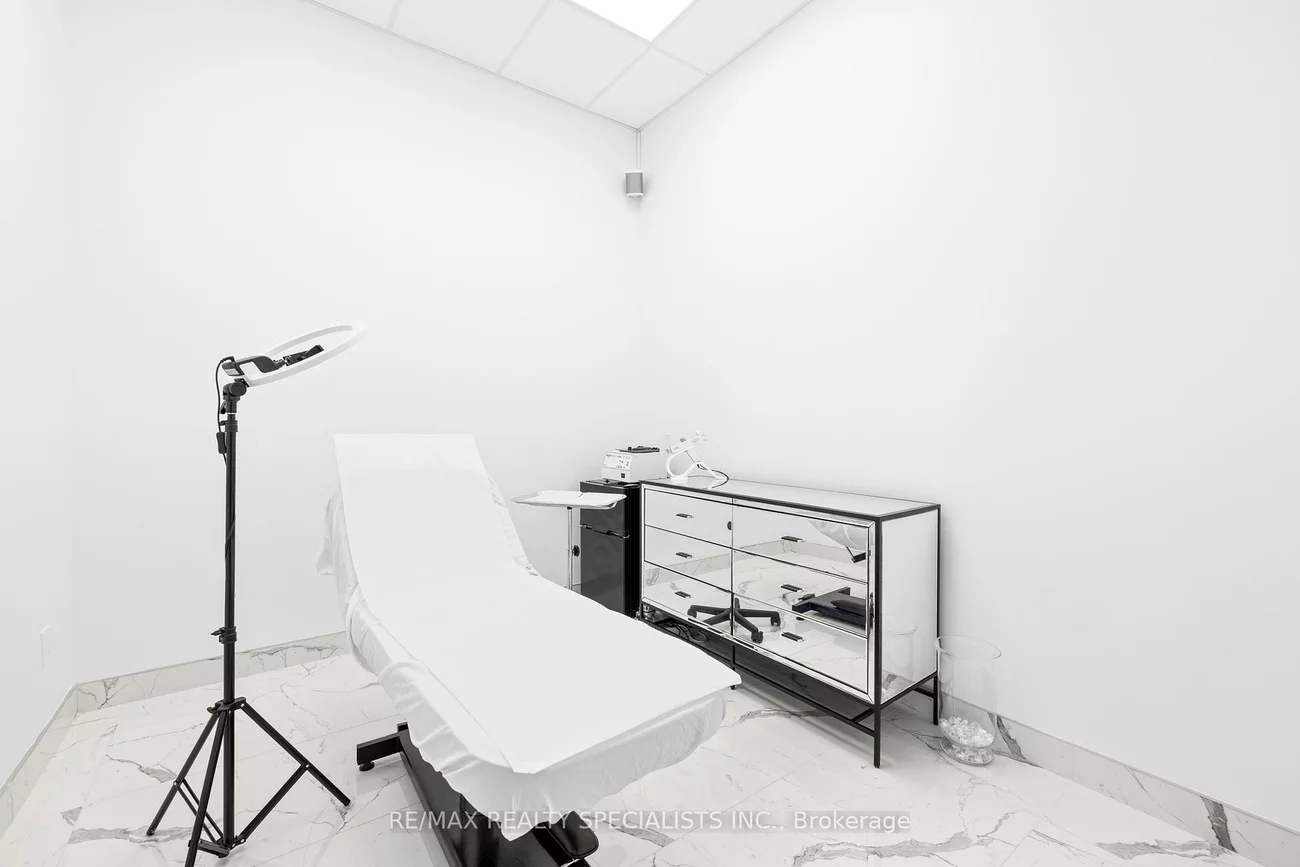 7097, Yonge, Grandview, Markham