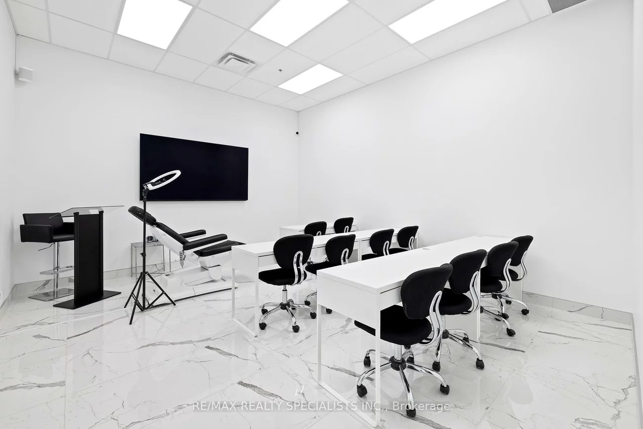 7097, Yonge, Grandview, Markham