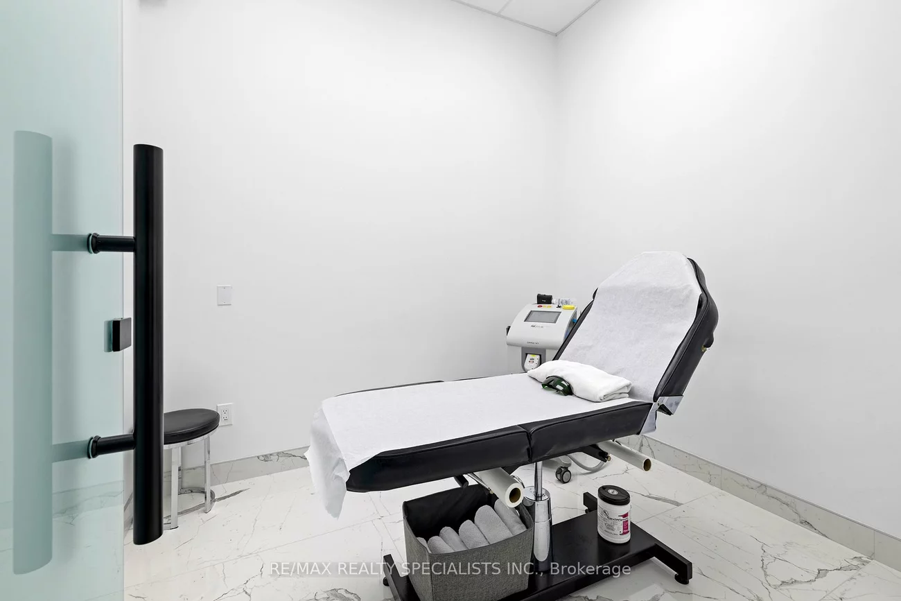 7097, Yonge, Grandview, Markham