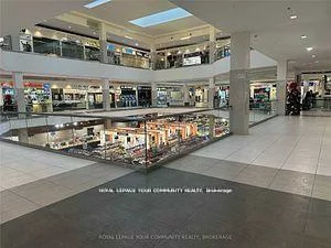 7181, Yonge, Thornhill, Markham