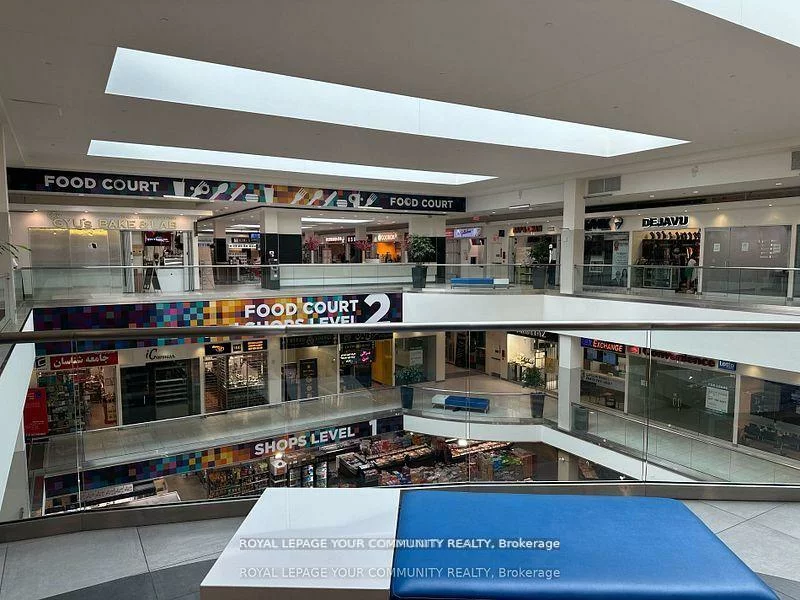 7181, Yonge, Thornhill, Markham