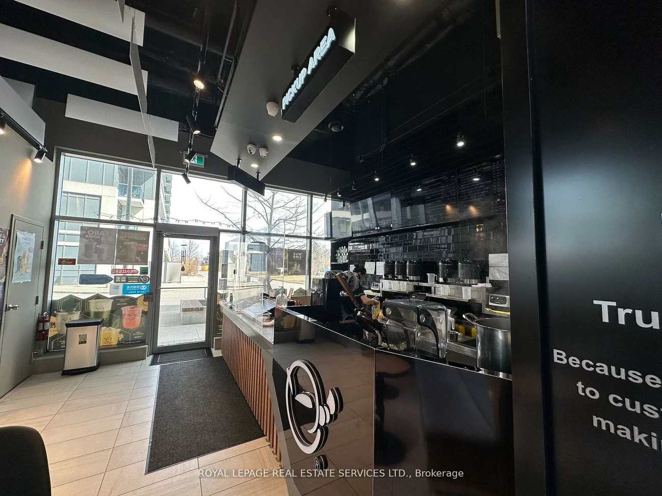 7163, Yonge, Thornhill, Markham