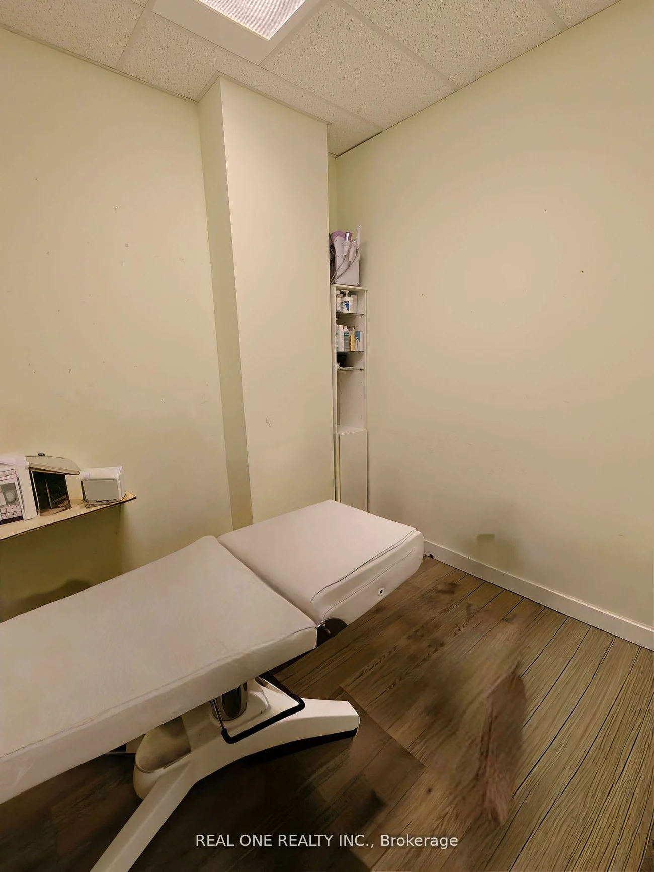 7191, Yonge, Grandview, Markham