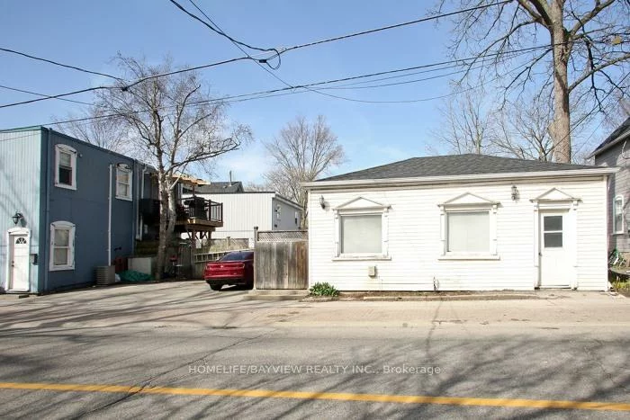 12, Centre, Old Markham Village, Markham