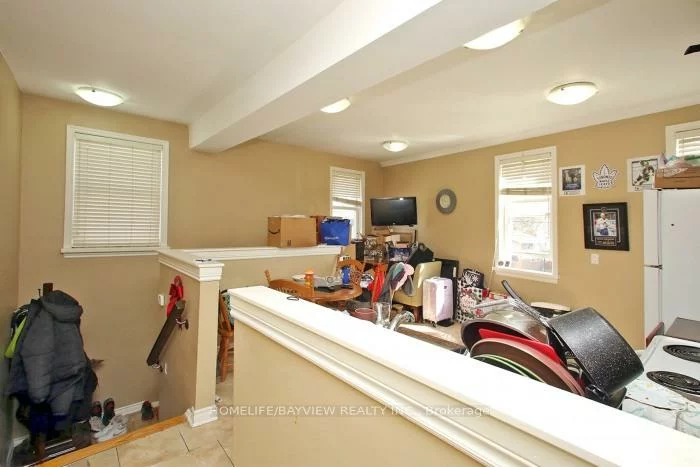 12, Centre, Old Markham Village, Markham