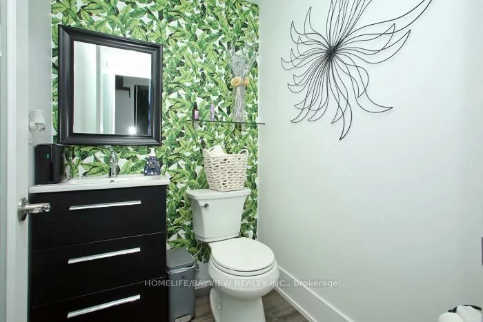 12, Centre, Old Markham Village, Markham