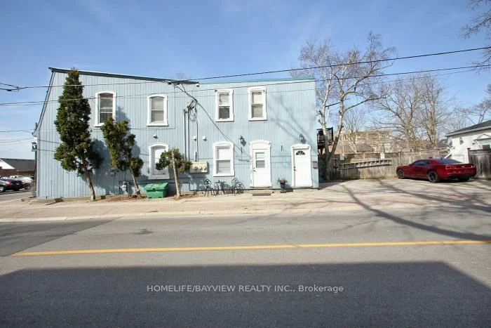 12, Centre, Old Markham Village, Markham