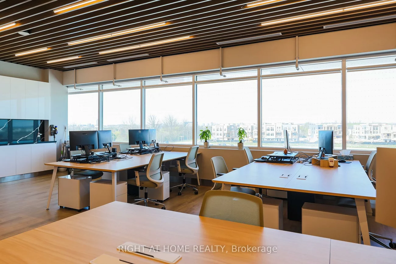 9390, Woodbine, Cachet, Markham