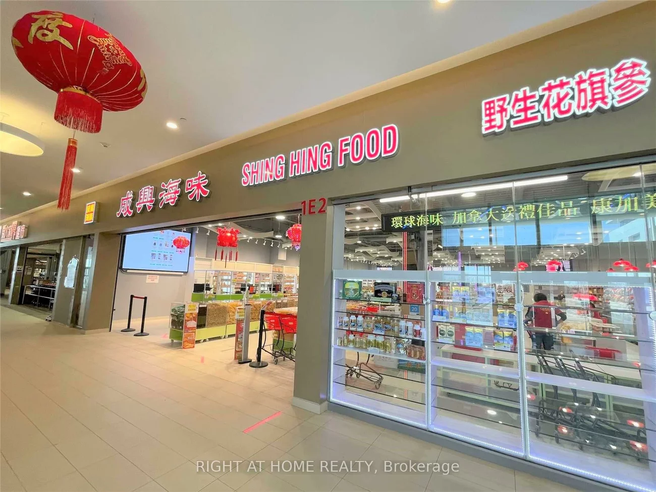 9390, Woodbine, Cachet, Markham