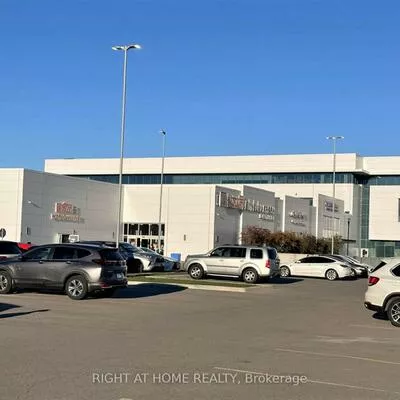 9390, Woodbine, Cachet, Markham