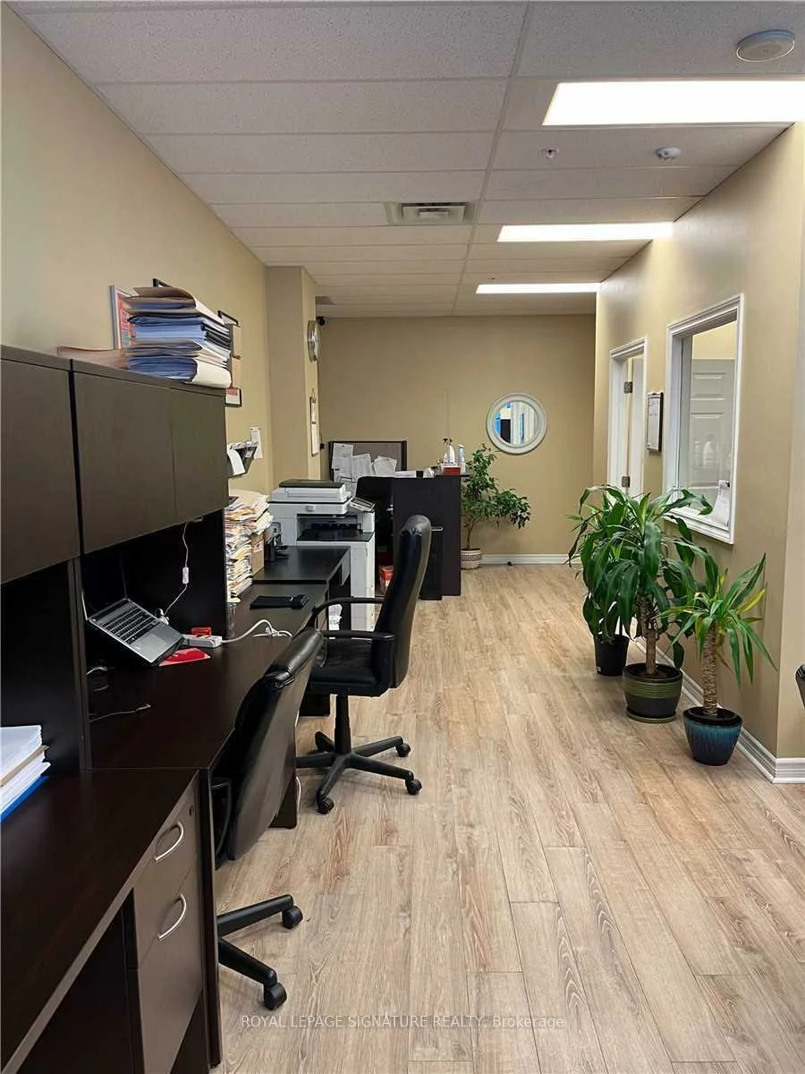 7191, Yonge, Thornhill, Markham