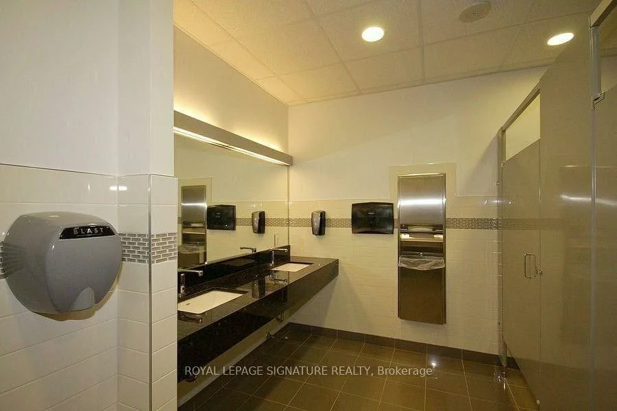 7191, Yonge, Thornhill, Markham