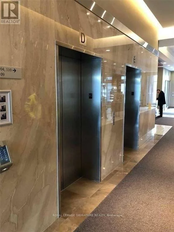 7191, Yonge, Thornhill, Markham