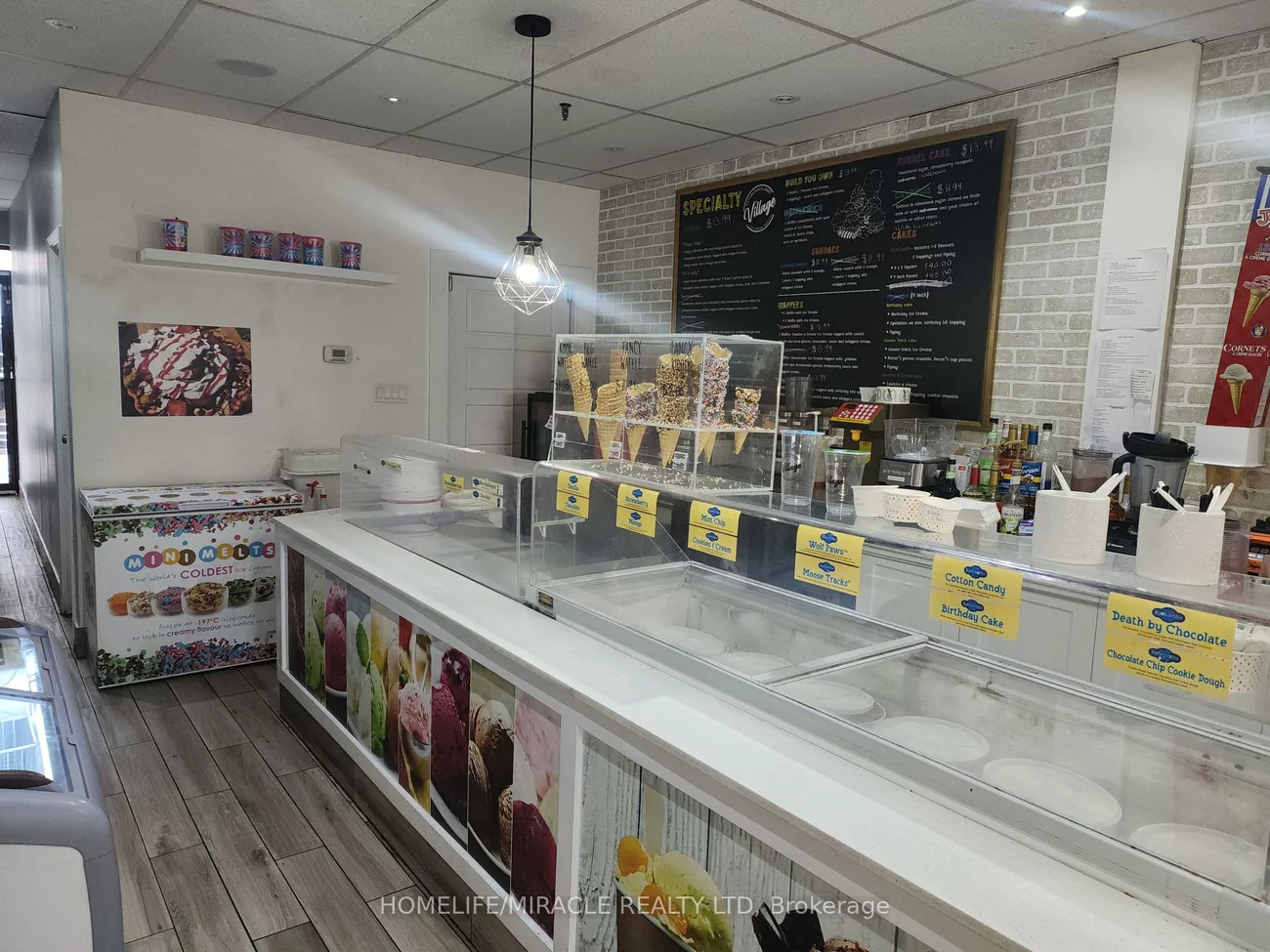 6605, Highway 7, Sherwood-Amberglen, Markham